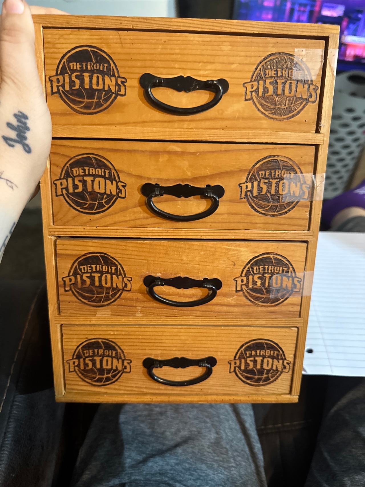 Detroit Pistons Wooden 4-Drawer Mini Chest