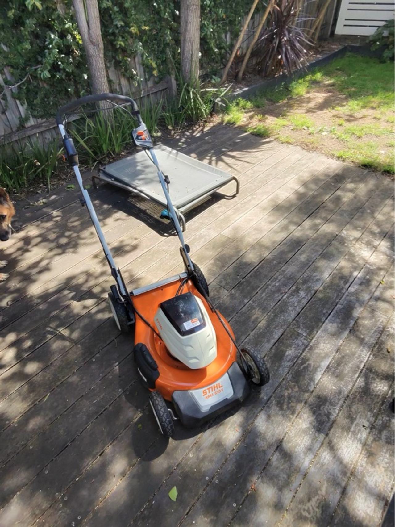 Stihl RMA 2 RV Battery Lawn Mower – Battery & Charger Included