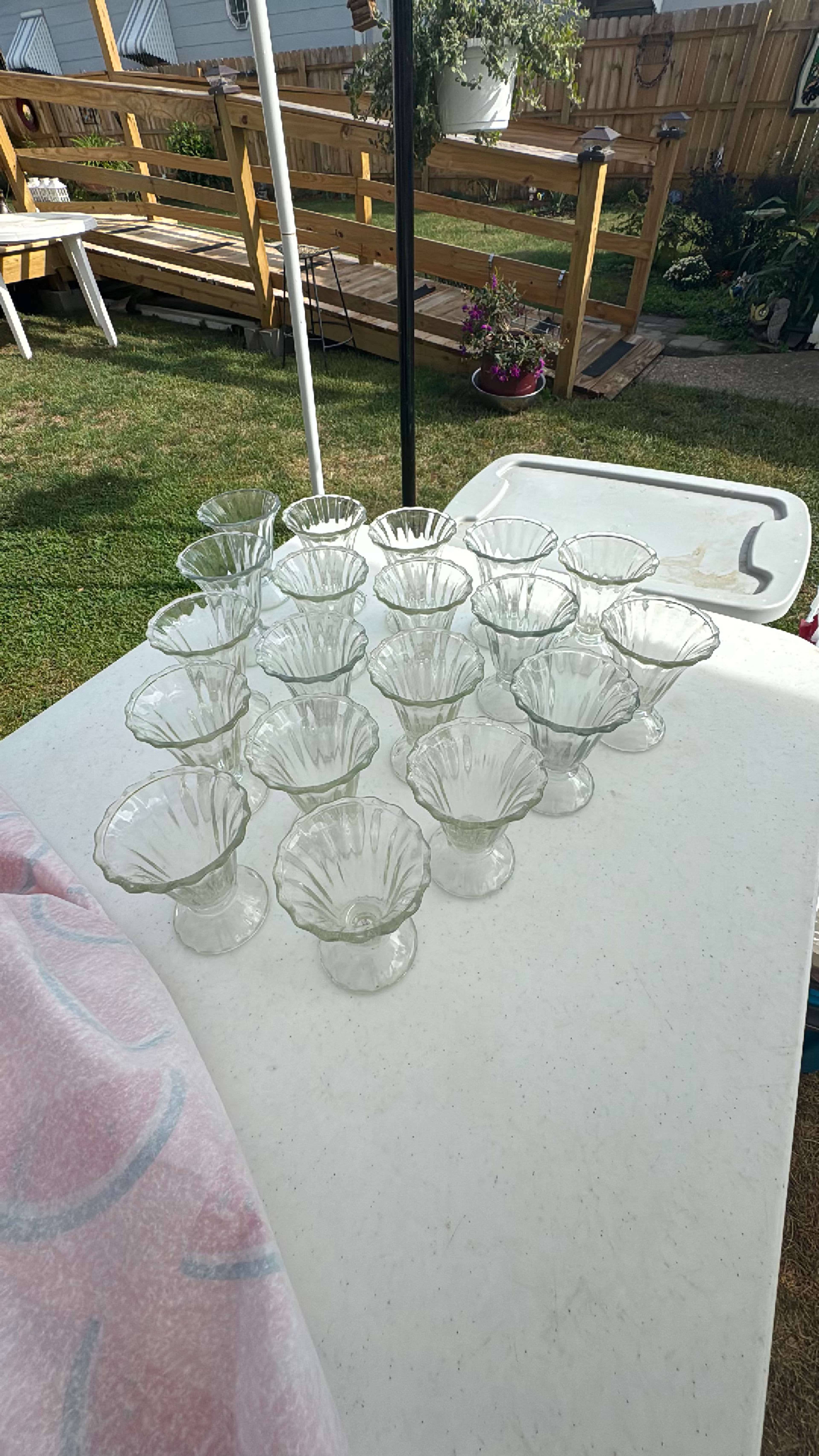 Glass Ice Cream Sundae Cups - Image 2