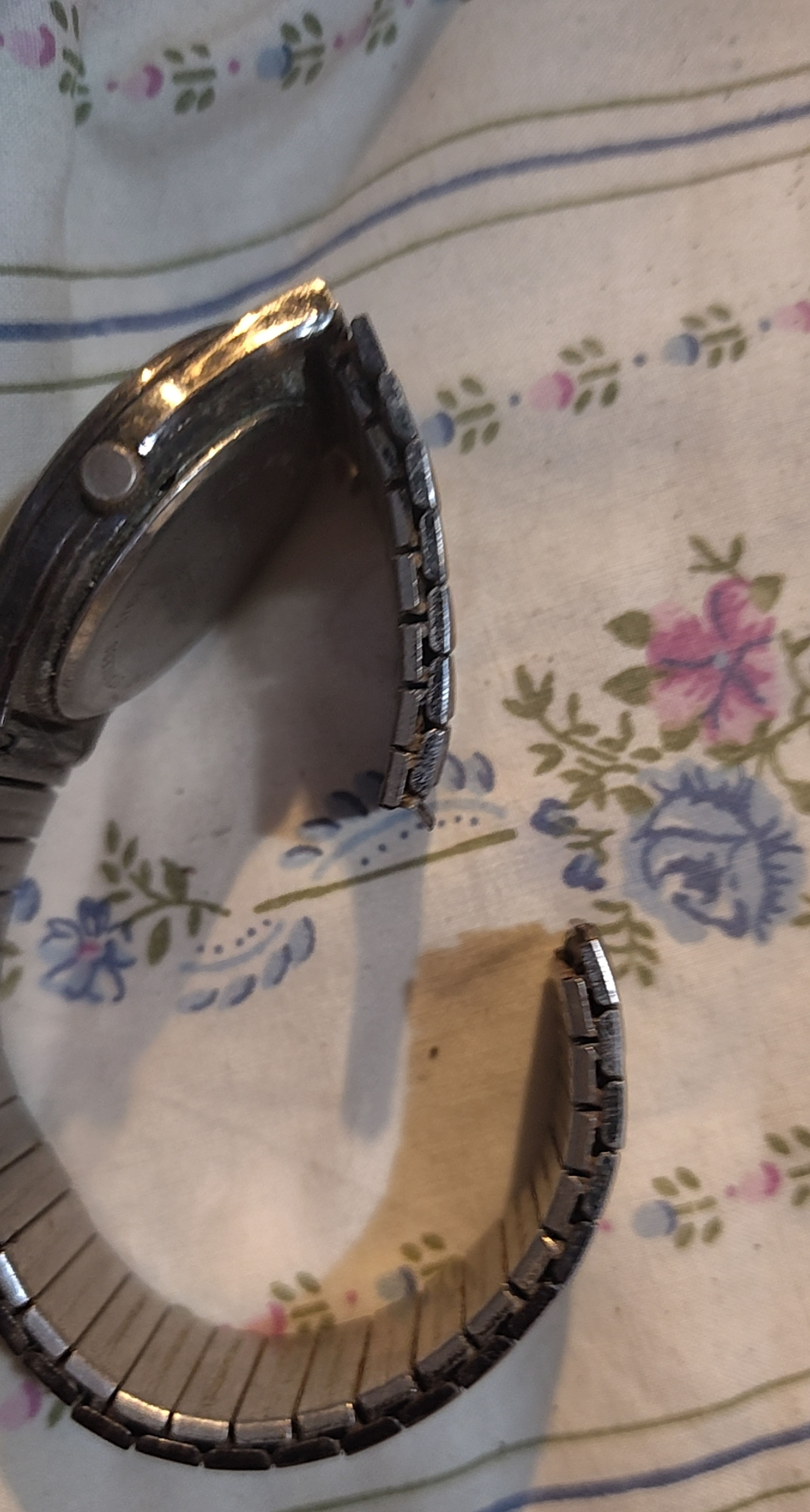 Silver Tone Quartz Watch with Black Dial