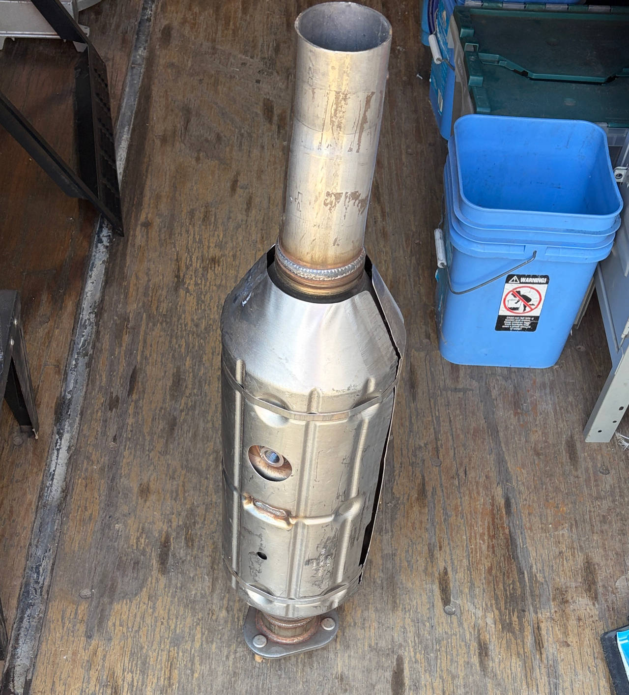New FoMoCo 9U94-5K282-AA Catalytic Converter