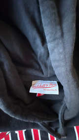 Mitchell & Ness 1996 Finals Chicago Bulls Black Short Sleeve Hoodie Size Medium - Image 3