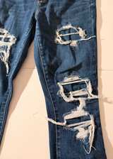 American Eagle Distressed Skinny Jeans - Image 6