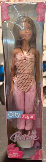Mattel City Style Barbie Doll - Image 3