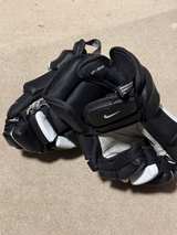 Nike Vapor Hockey Gloves - Image 2