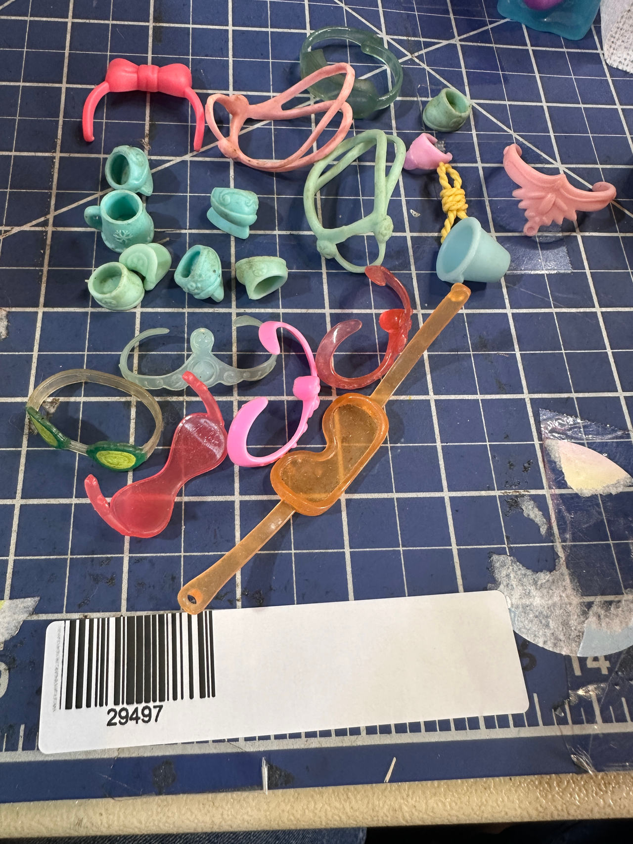 Littlest Pet Shop Accessories Lot Bridles Leashes, shoes, crowns 134 29497