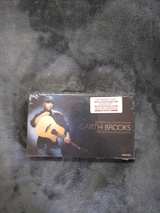 Garth Brooks - Blame It All On My Roots (8 piece box set) - Image 2