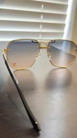 Luxury Gradient Lens Aviator Sunglasses - Gold Frame Men’s Fashion Shades - Image 4