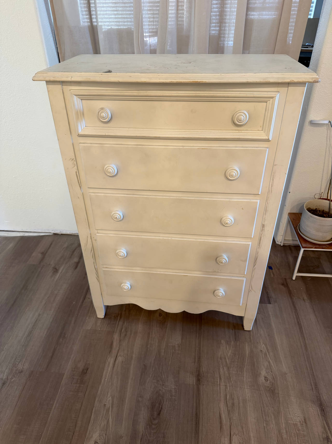 5-Drawer Wood Chest of Drawers