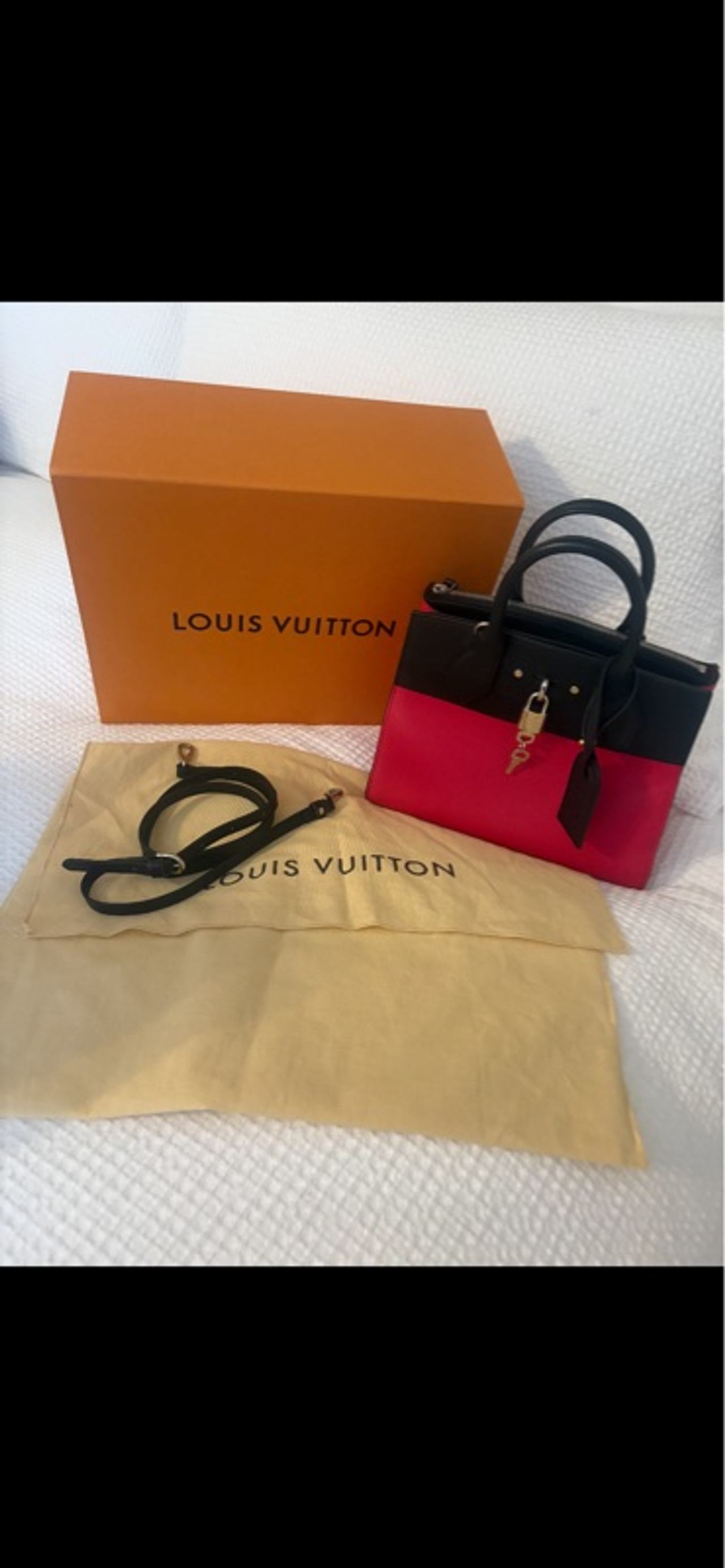 Louis Vuitton City Steamer PM Red/Black Leather Handbag