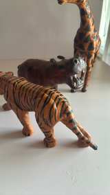 Vintage Handcrafted Leather Animal Figurines - Image 7