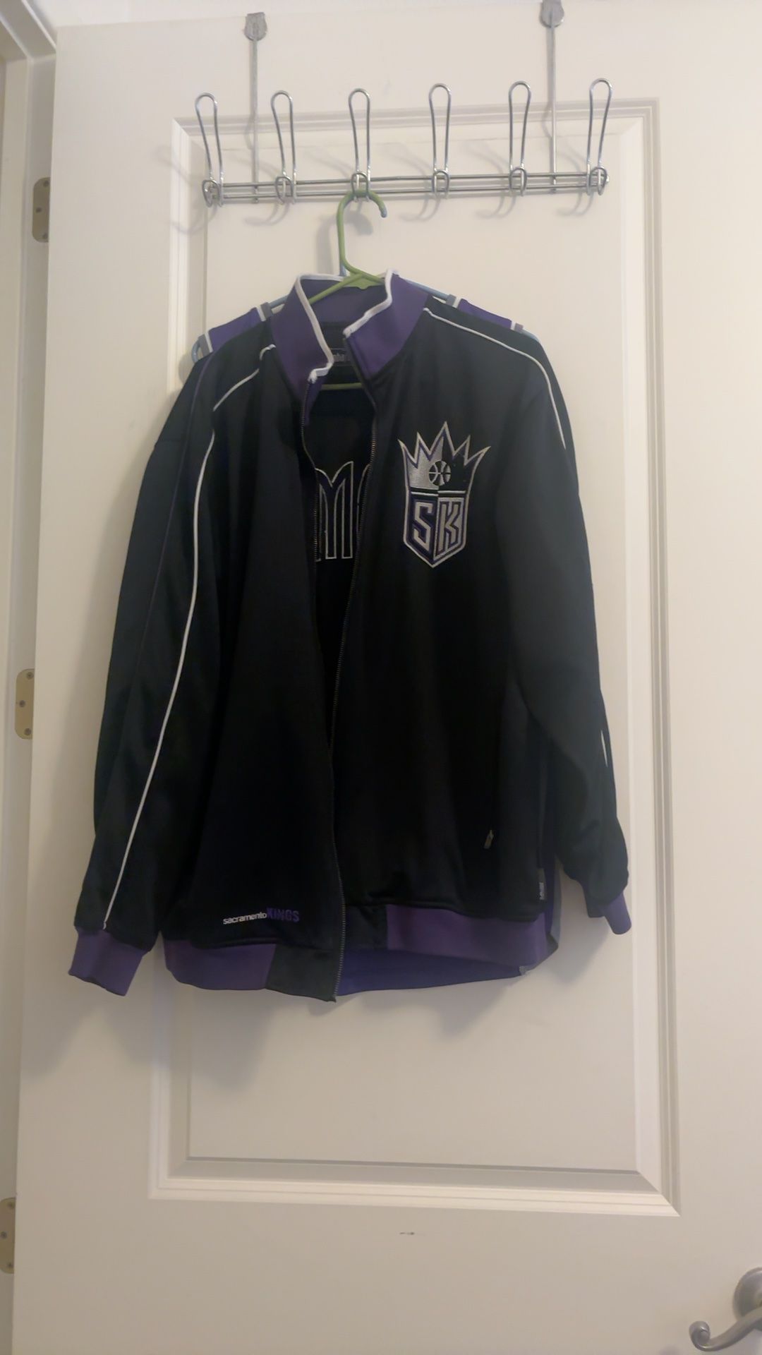 Reebok Sacramento Kings Puffer Jacket Black/Purple