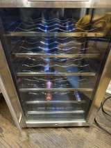 Hamilton Beach Compact Microwave Oven - Image 5