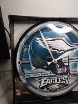Philadelphia Eagles 12" Wall Clock - Image 3