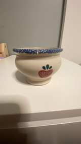 Vintage Style Strawberry Ceramic Bowl - Image 3