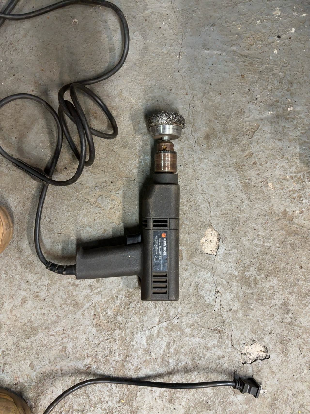 Black & Decker 1/4" Drill Single Speed Model 7043