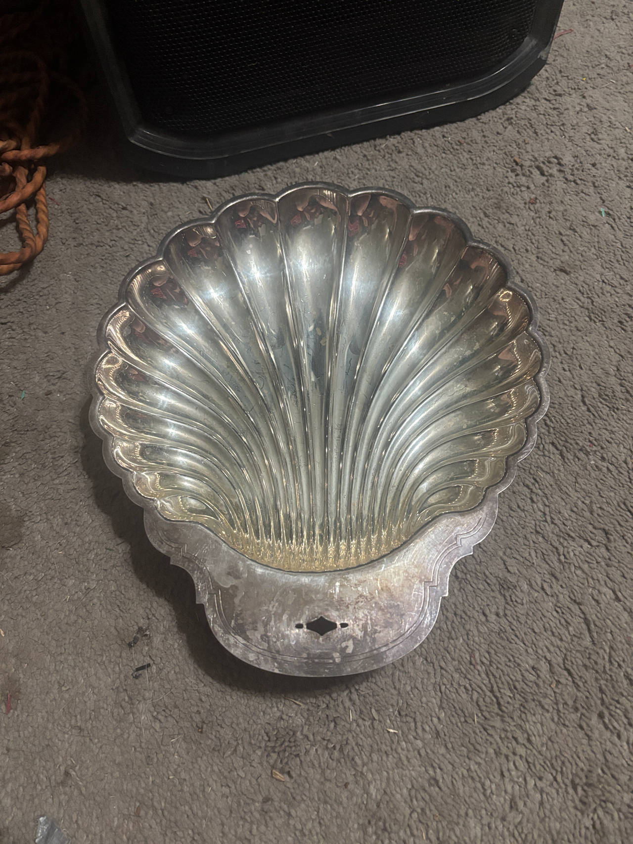 Silver Shell Wall-Mounted Holy Water Font
