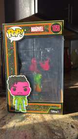 Funko POP! Infinity Killmonger Blacklight Jumbo - Image 6