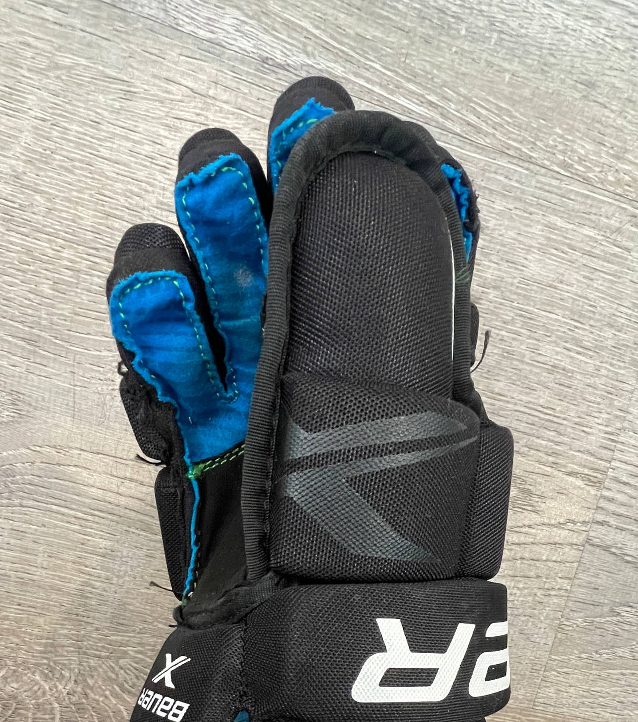 Bauer Vapor X S21 Junior Hockey Gloves 10"