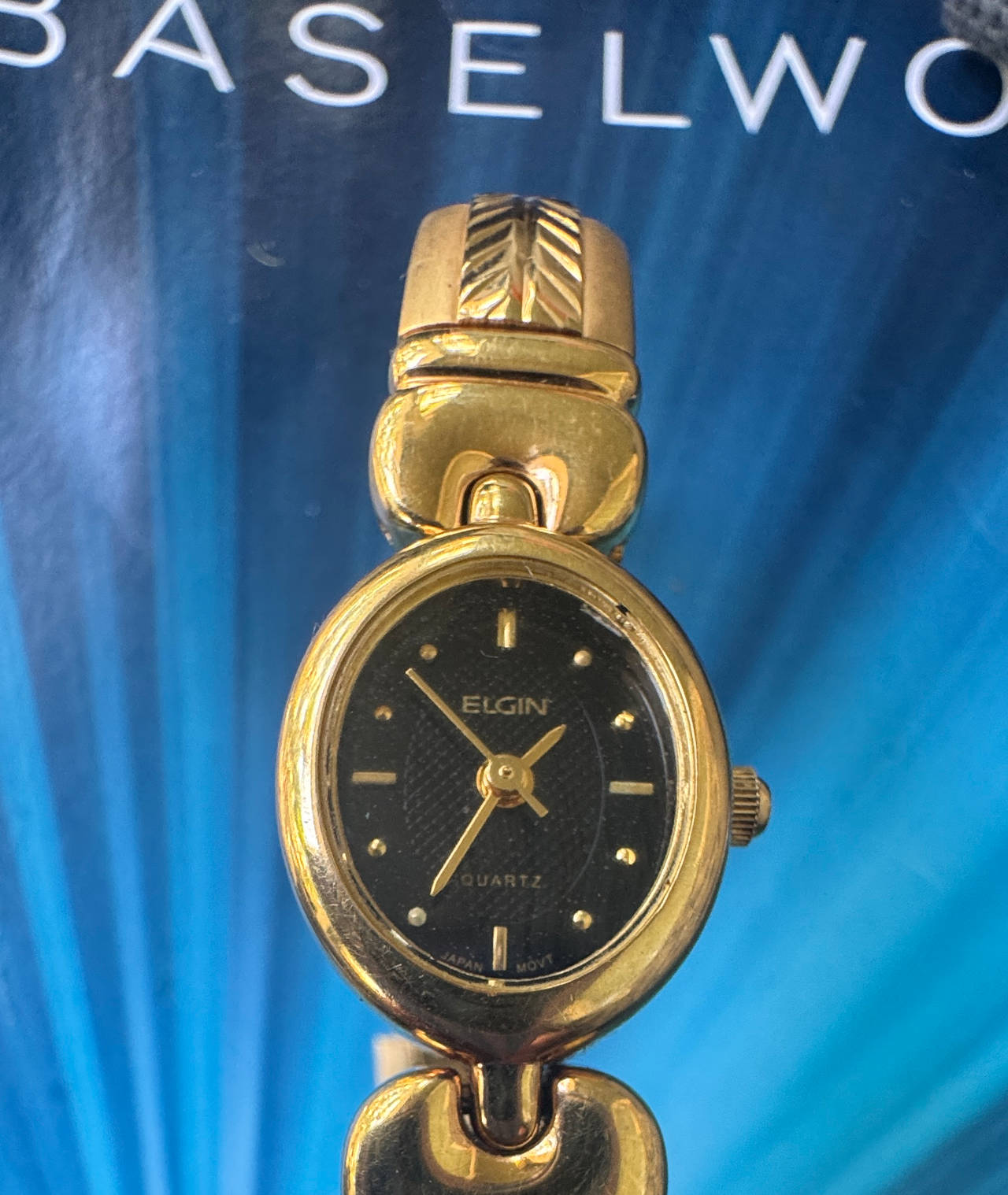 Elgin Ladies Gold Tone Oval Quartz Watch