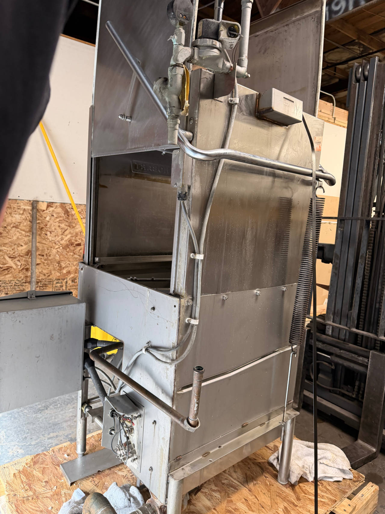 Hobart Commercial Door-Type Dishwasher