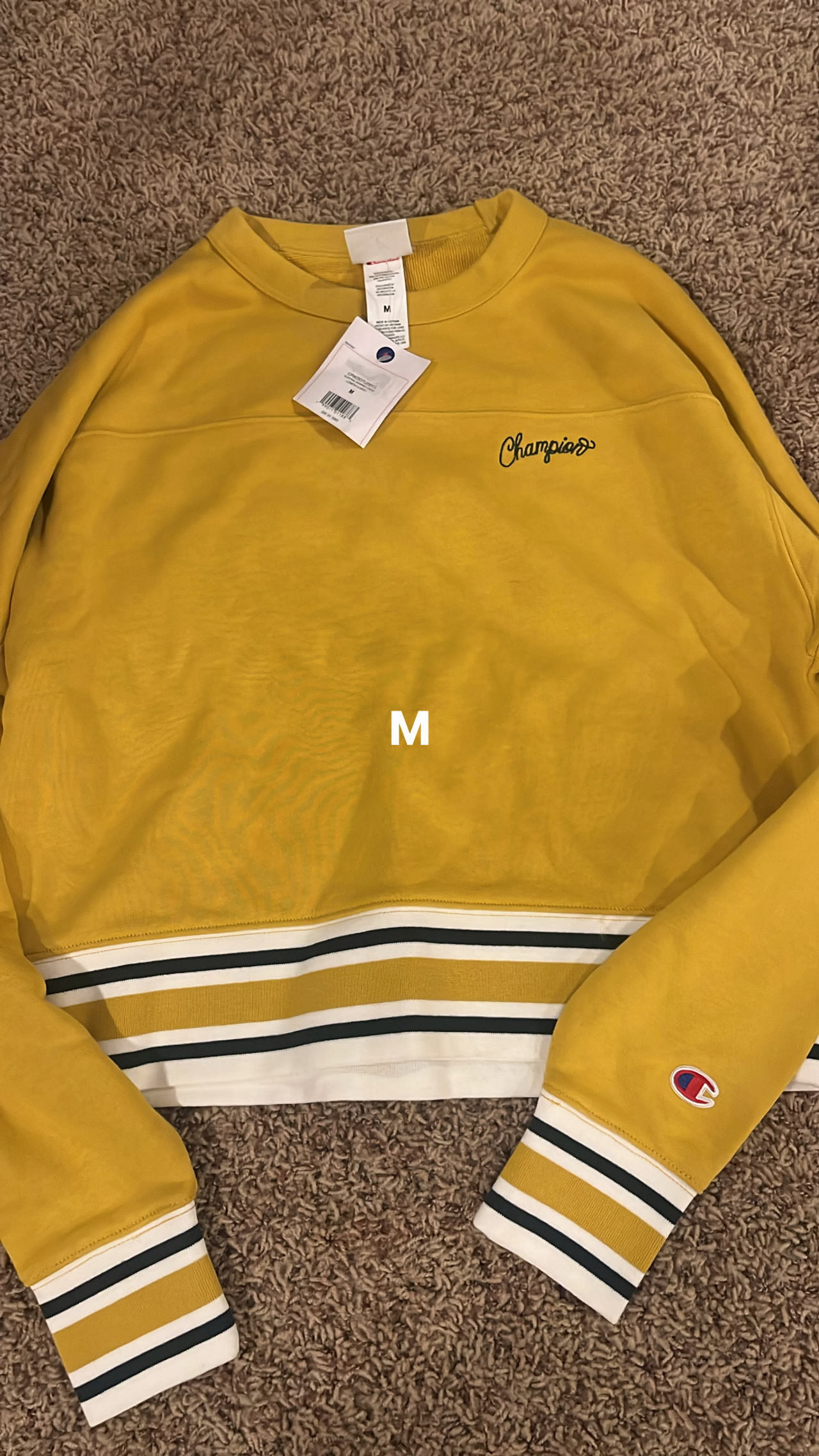Champion Women's Reverse Weave Cropped Sweatshirt new with tags medium