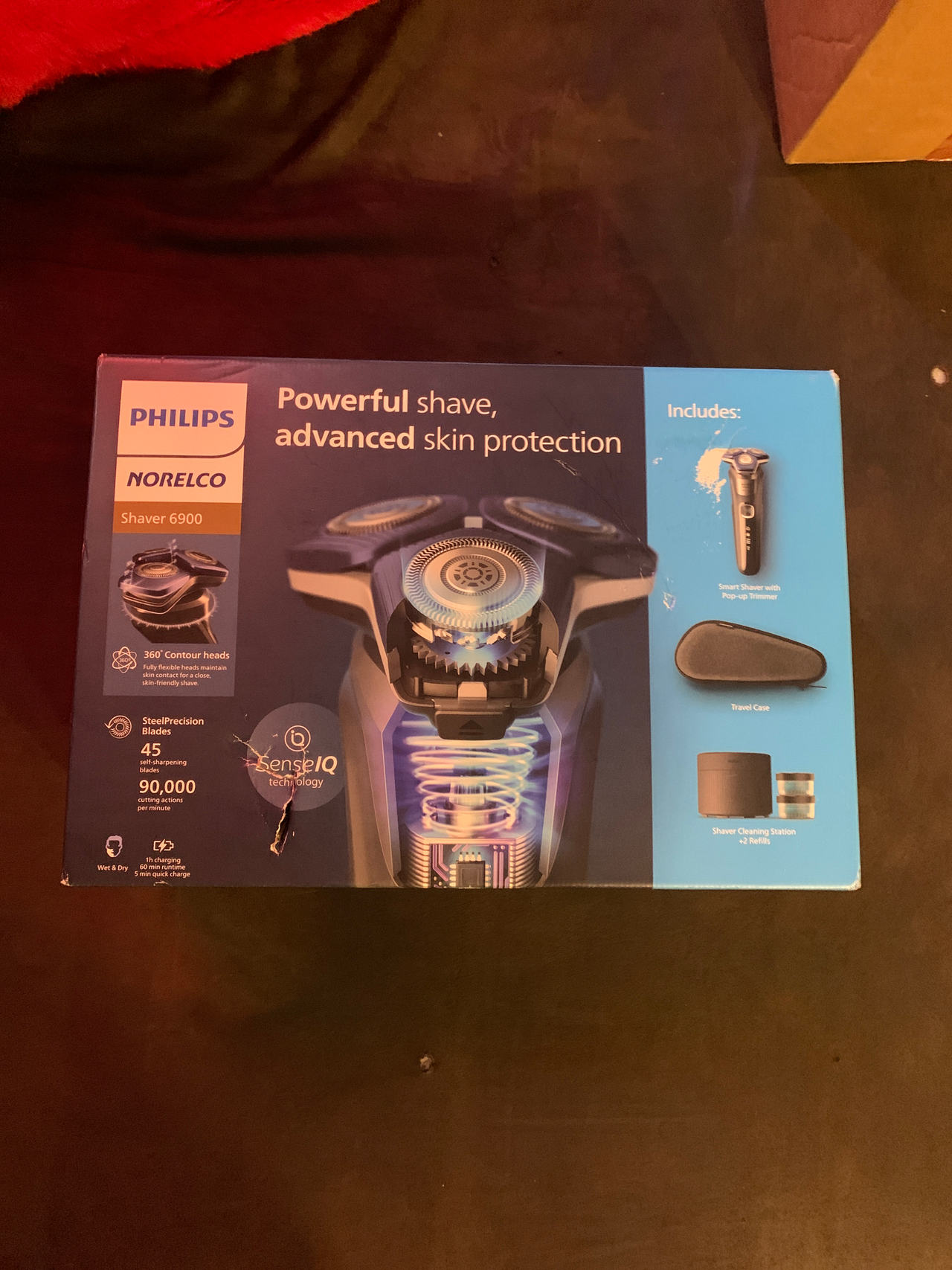 Philips Norelco Shaver 6900