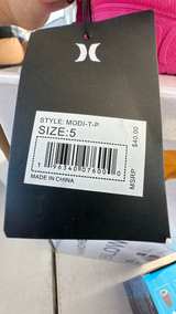 Hurley Slipper Pink. Size 7 - Image 3