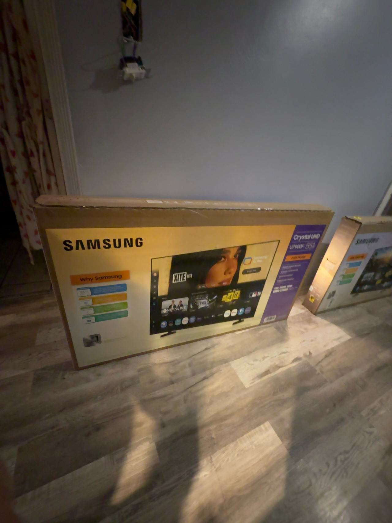 Samsung 55-inch U8000 Series Crystal UHD Smart TV