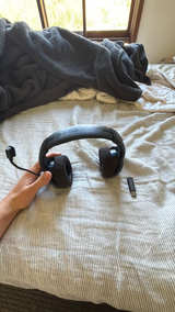Selling LVL50 Wireless Stereo Headset for PS4. - Image 5