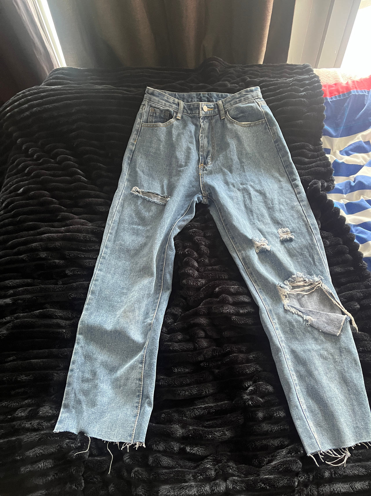 Distressed Straight Leg Jeans