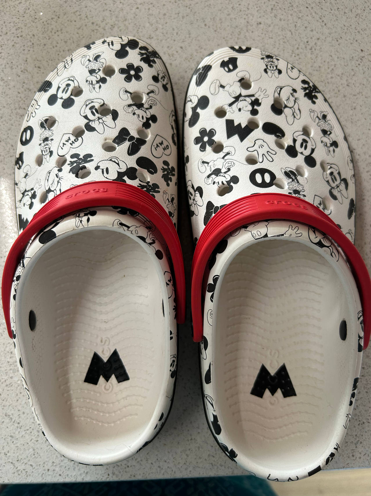 Crocs Classic Clog Disney Mickey Mouse Edition