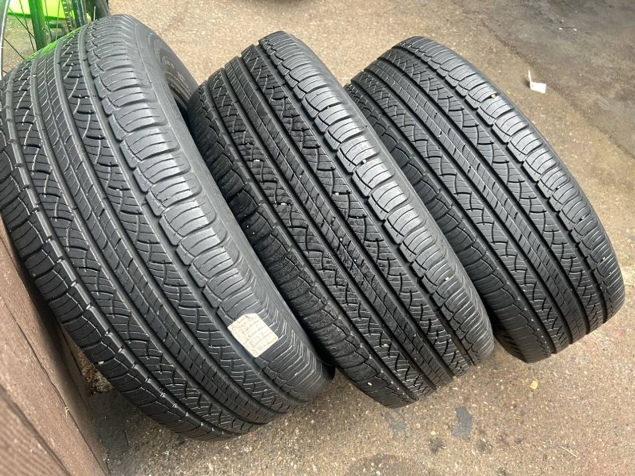 3x 245/60/18 Michelin latitude All-Season Car Tires