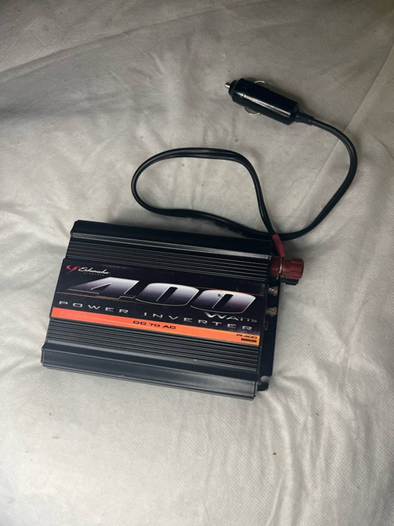 Schumacher 400 Watt Power Inverter