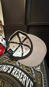 New Era New York Yankees Crest 9FIFTY Snapback Hat White/Navy - Image 3
