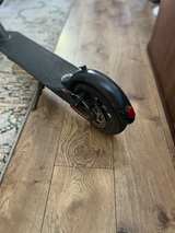 Swagtron Swagger 5 Elite Electric Scooter - Image 7