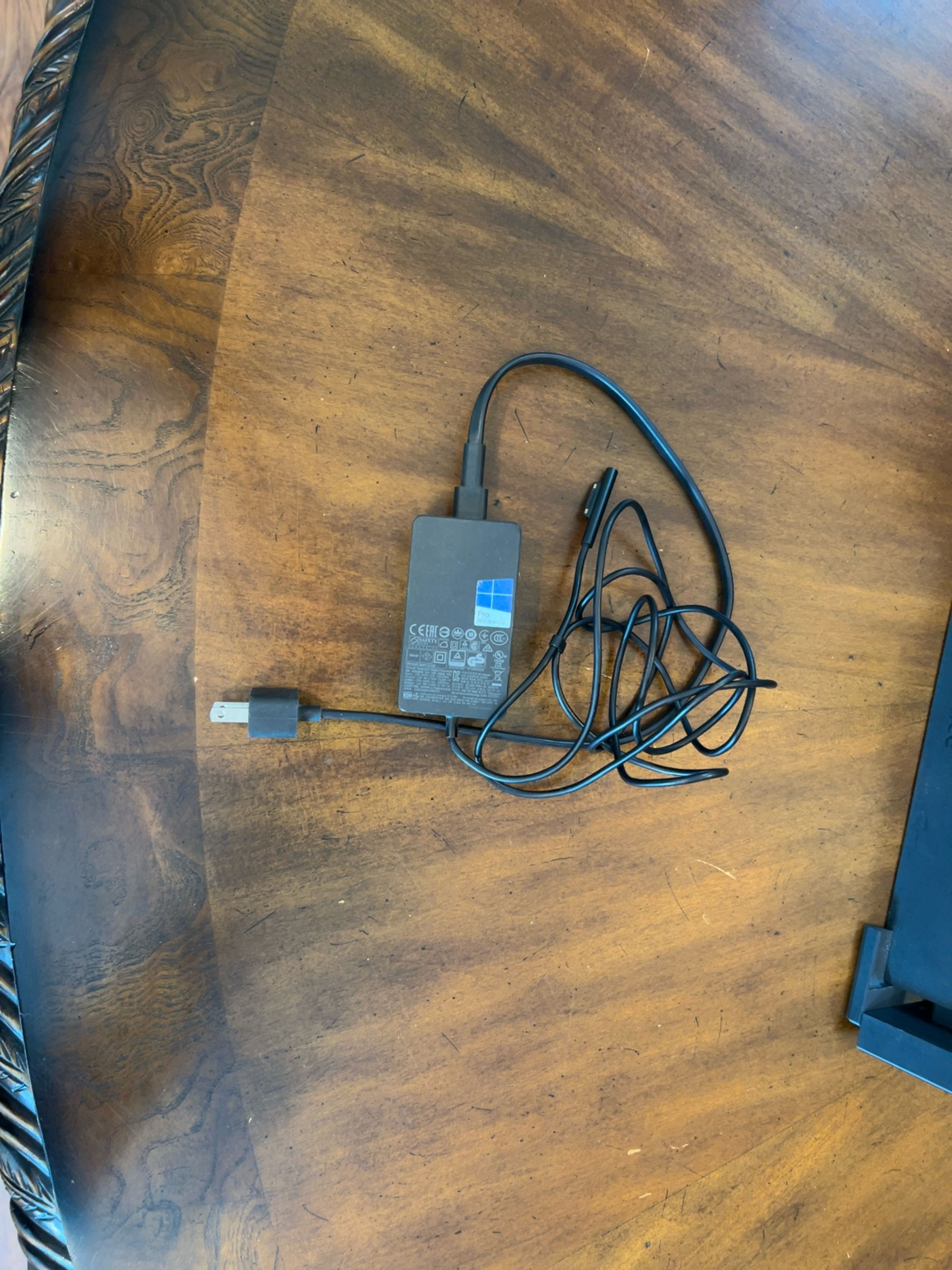 Microsoft Surface 65W Power Adapter
