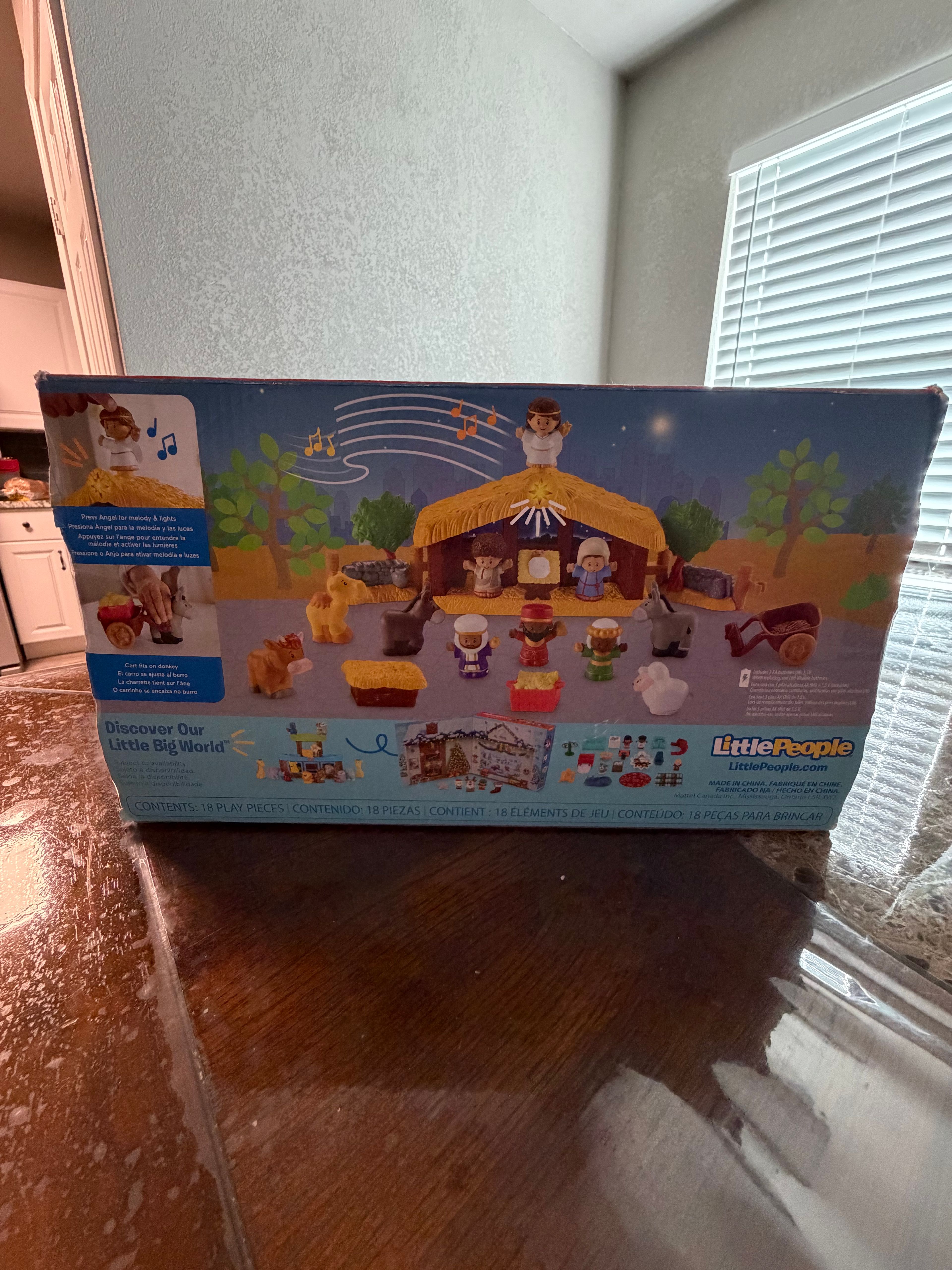 Fisher-Price Little People Caring for Animals Farm Set - Image 4