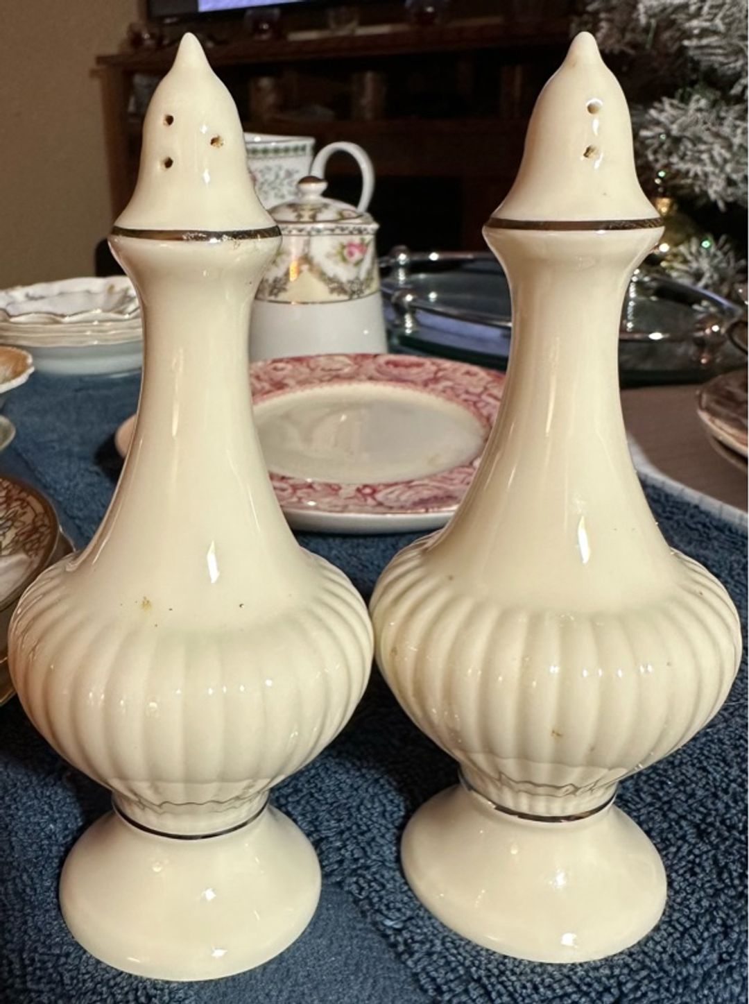 Lenox Essex Ivory Porcelain Salt & Pepper Shakers