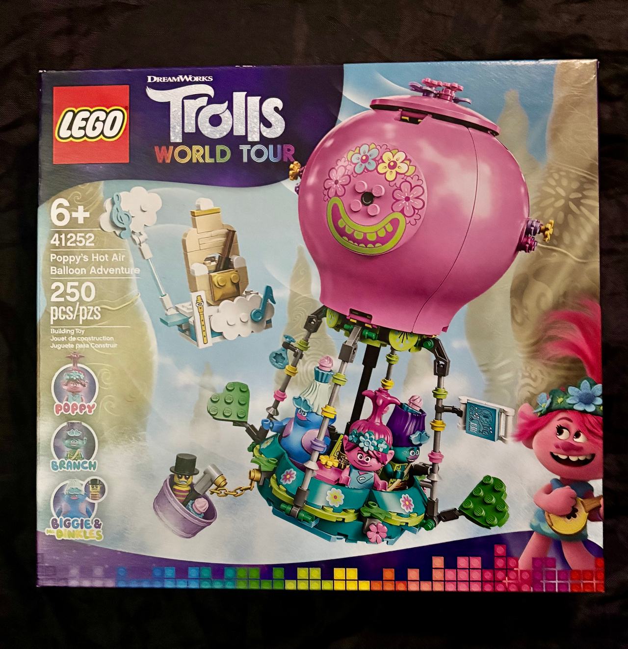 LEGO Trolls World Tour Poppy's Hot Air Balloon Adventure
