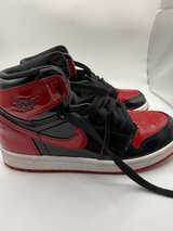 Air Jordan 1 Retro High OG Patent Bred Size 3Y - Image 4