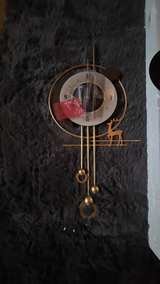Modern Abstract Geometric Wall Clock Set - Image 2