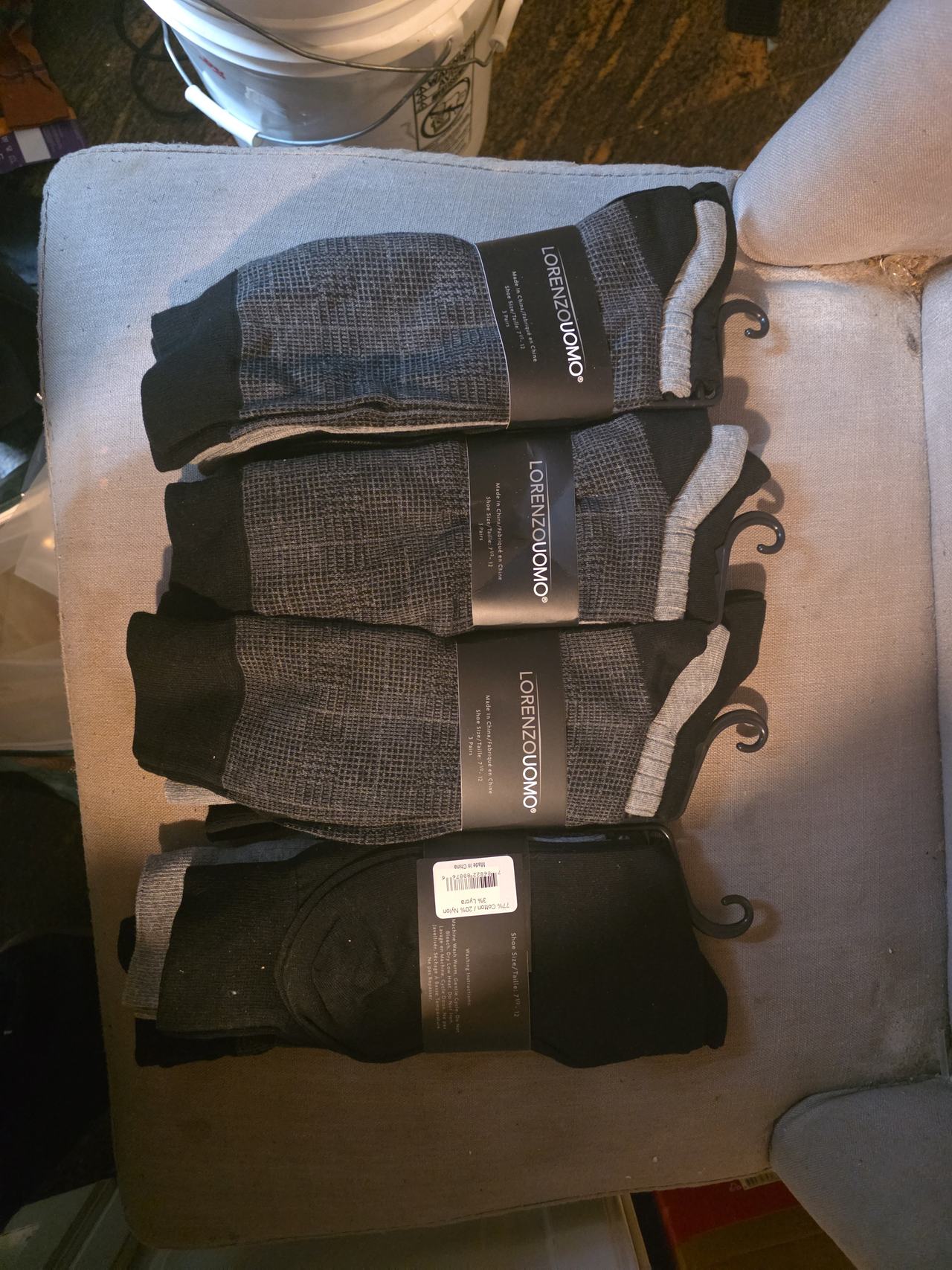 Lorenzo Uomo Men's Cotton Blend Crew Socks