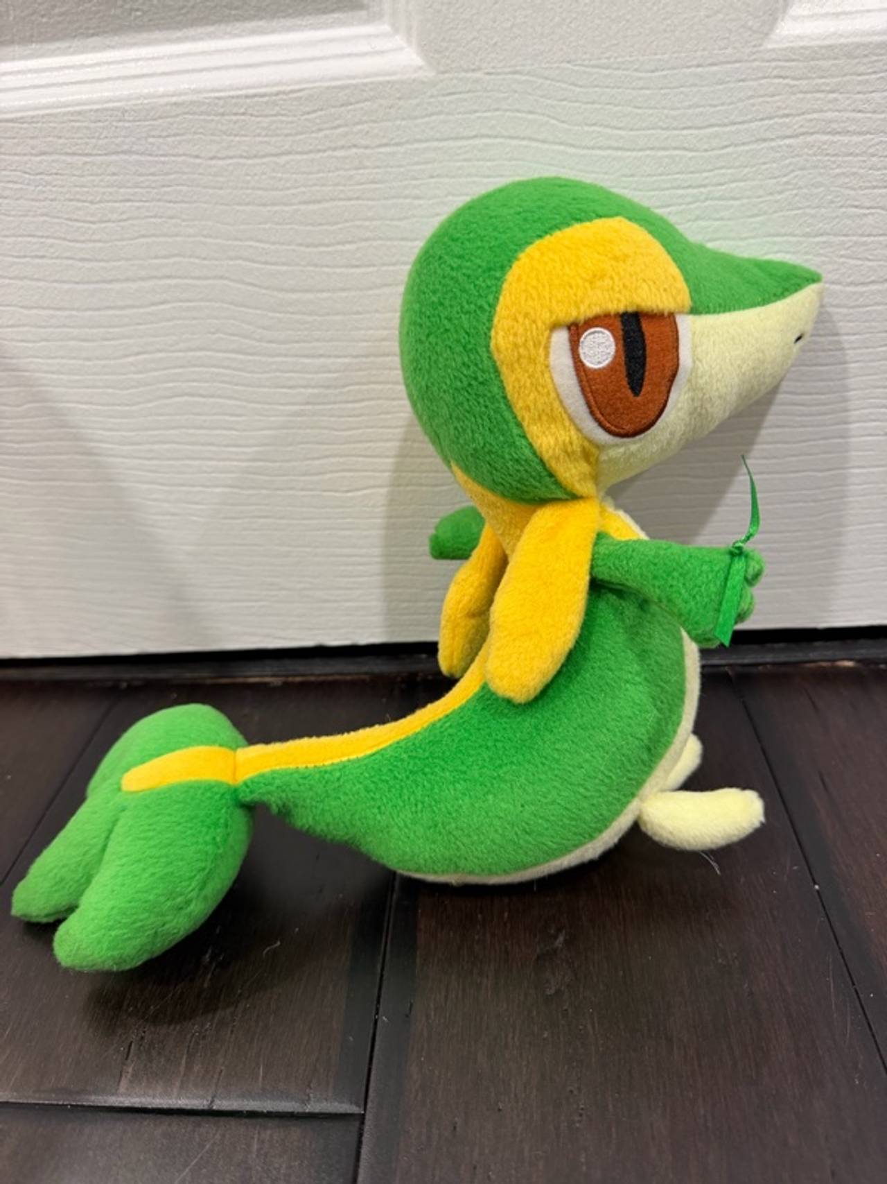 Pokémon Snivy Plush 7-inch
