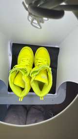 Fila F-13 High Top Neon Yellow - Image 2