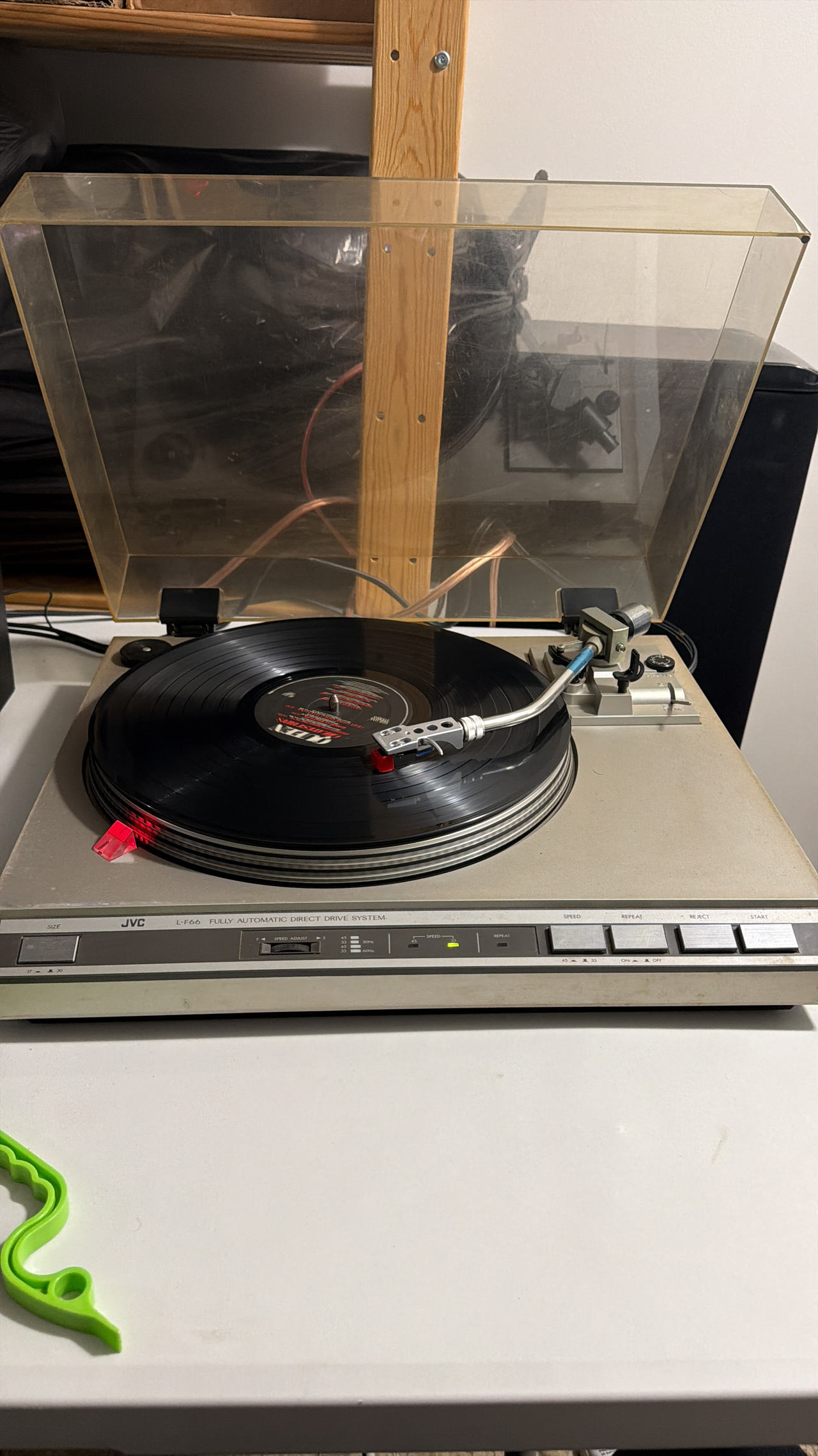 JVC L-F66 Auto-Return Direct-Drive Turntable work perfect.
