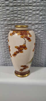 Japanese Satsuma Moriage Vase - Image 3