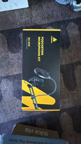 Maono Podcasting Microphone Kit (2) - Image 1