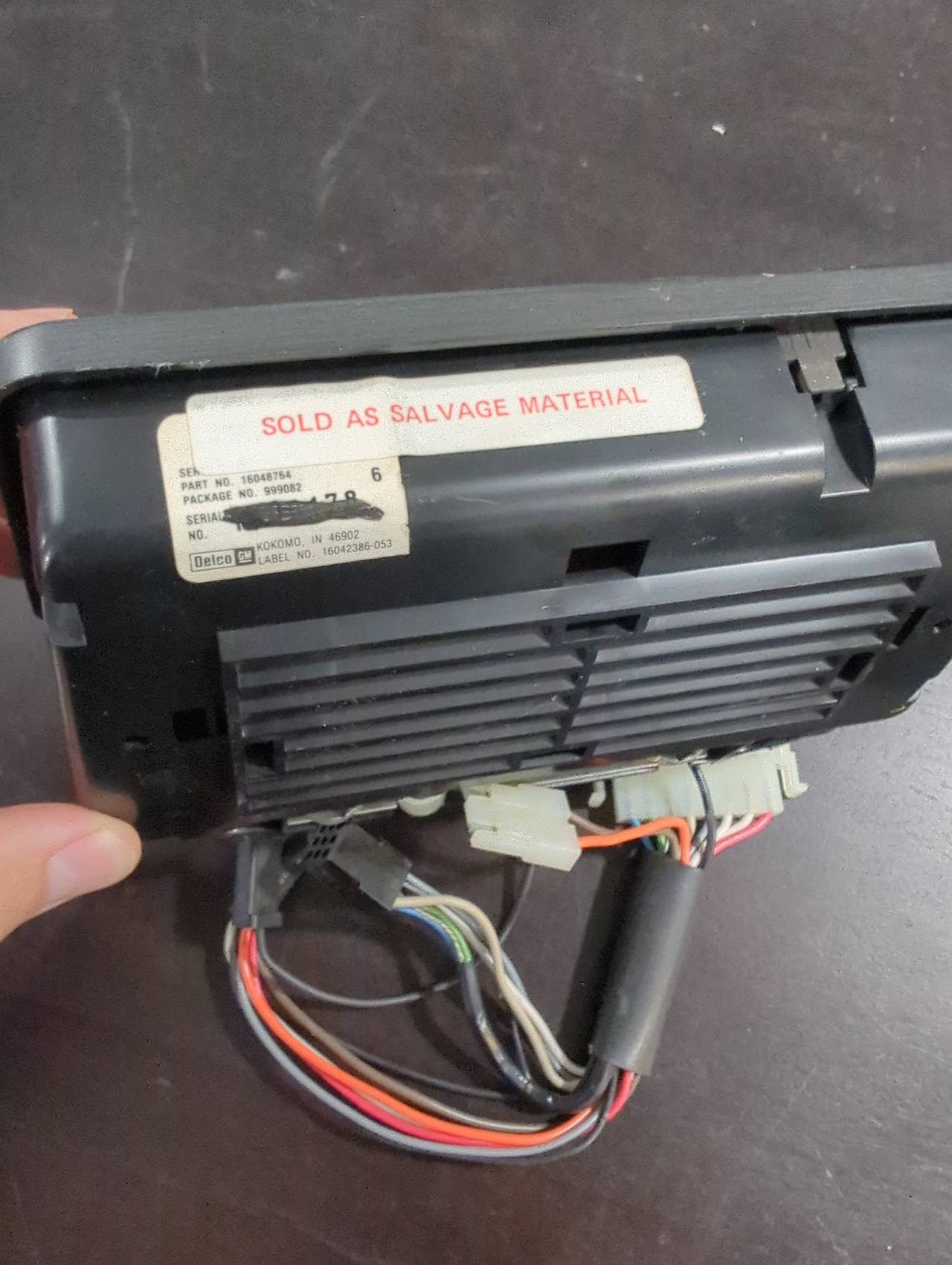 Delco GM AM/FM Radio with 5-Band Equalizer