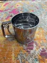 Stainless Steel Hand Squeeze Flour Sifter 3-Cup - Image 1